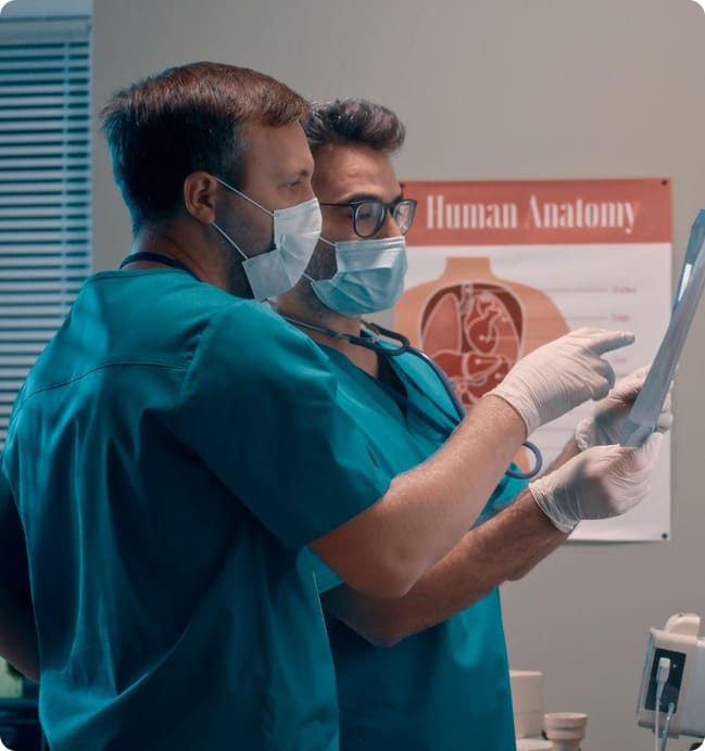 Doctors reviewing scan